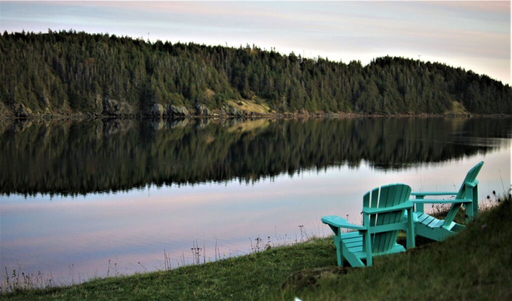 Beautiful Lake View Near The Salt Harbour Cottage